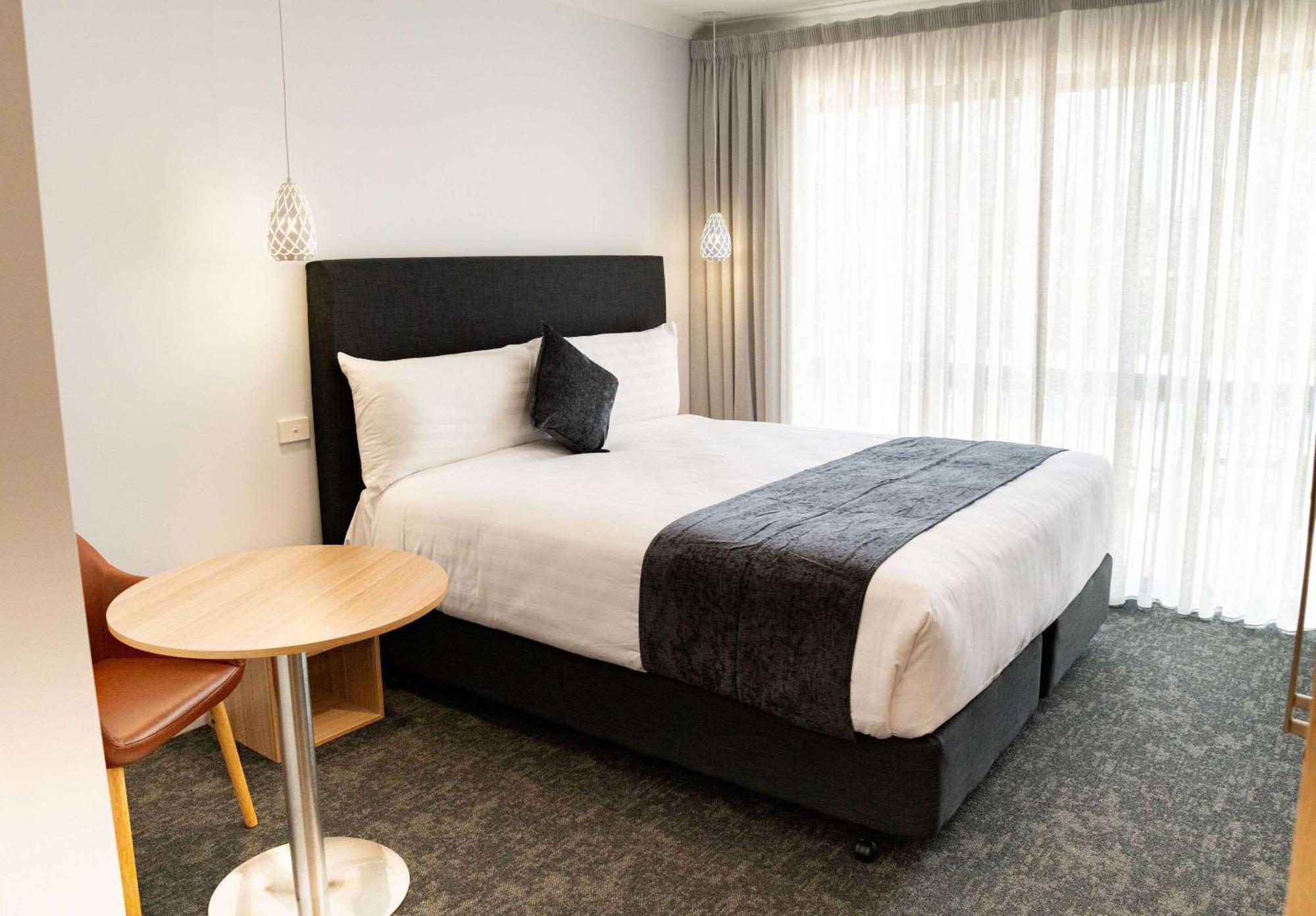 Econo Lodge Милдьюра Экстерьер фото